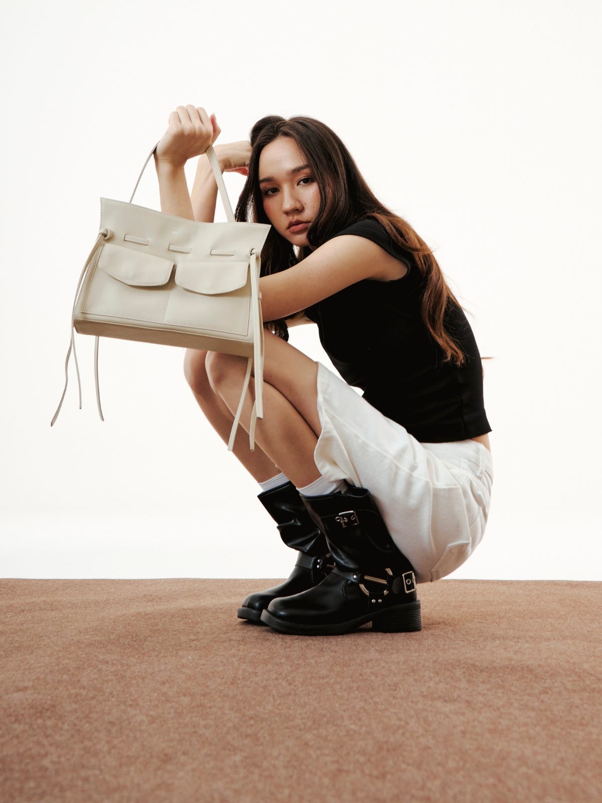 Marroque Judy leather crossbody bag in White Cream