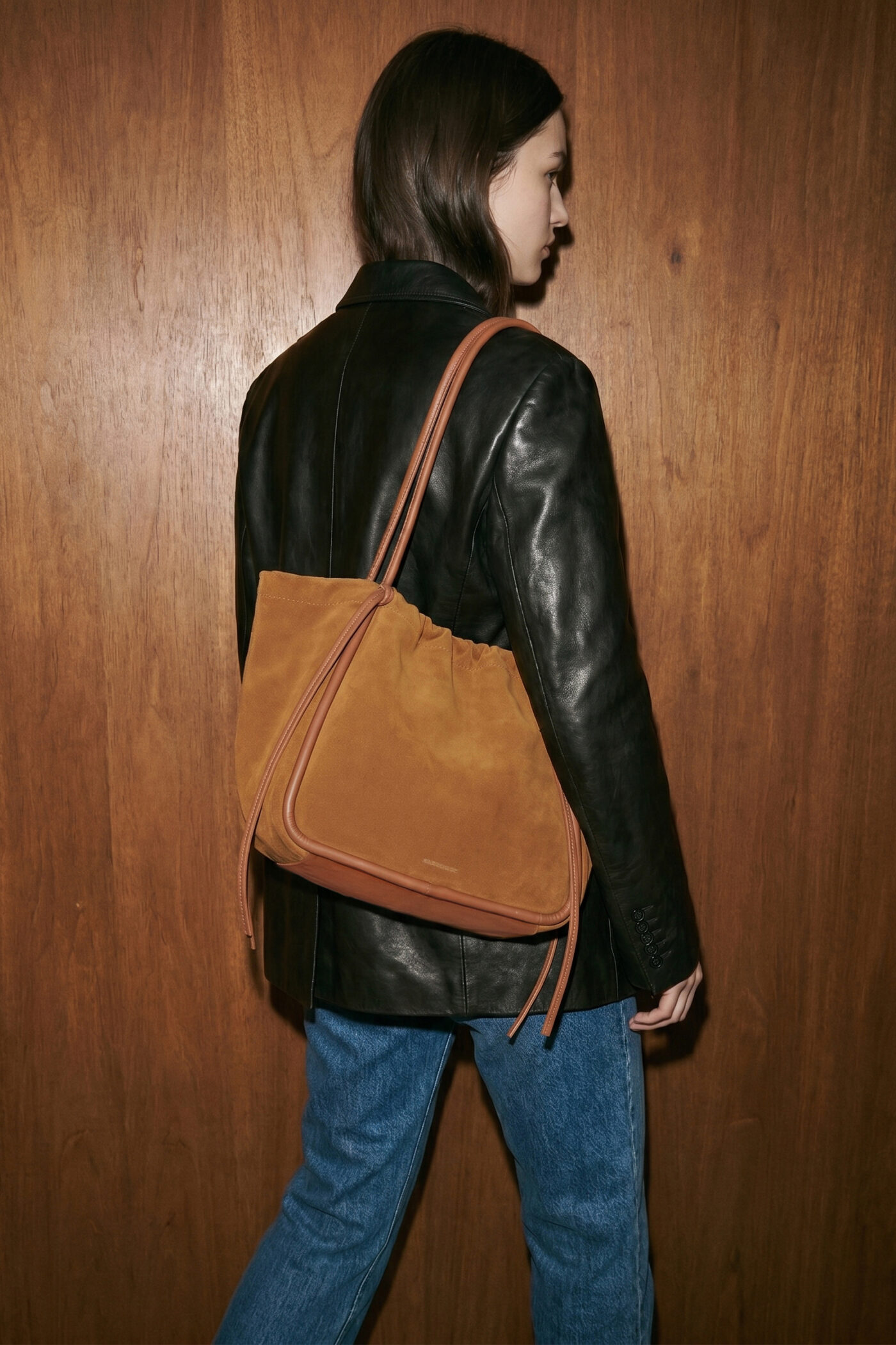 Marroque-papillon-leatherbag-model