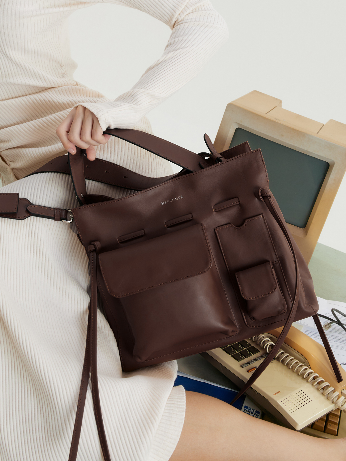 Marroque-Wendy28-leather-bag-inDarkOak