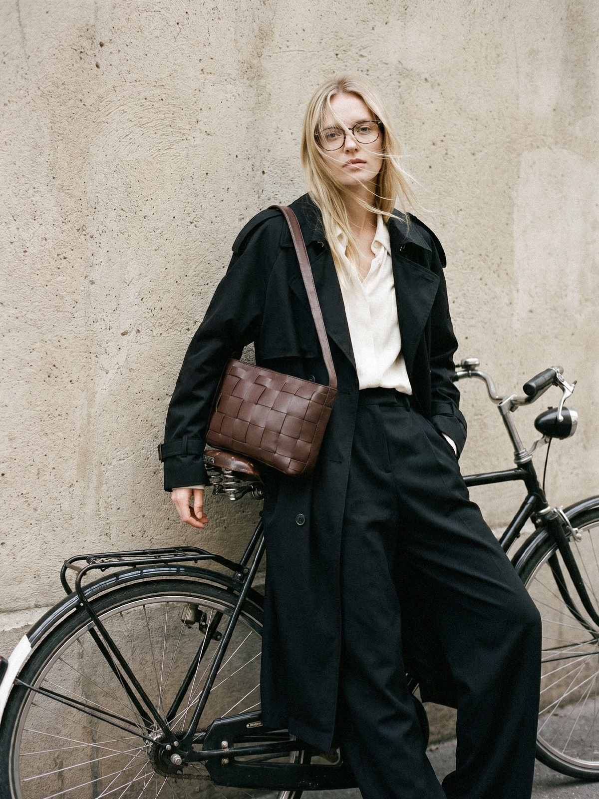 marroque-milo-woven-leather-crossbodybag-darkchocolate