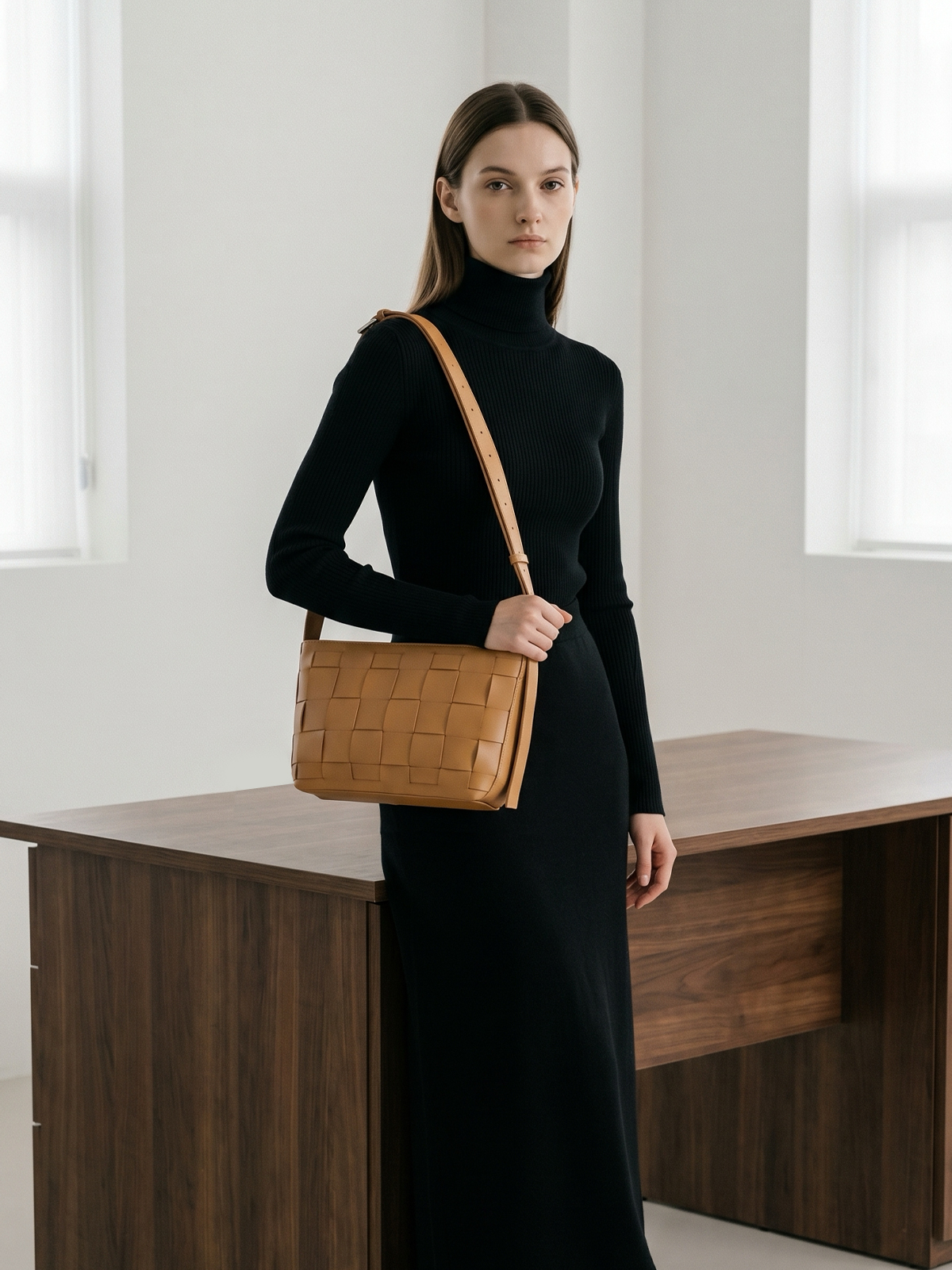 marroque-milo-woven-leather-crossbodybag-Tan