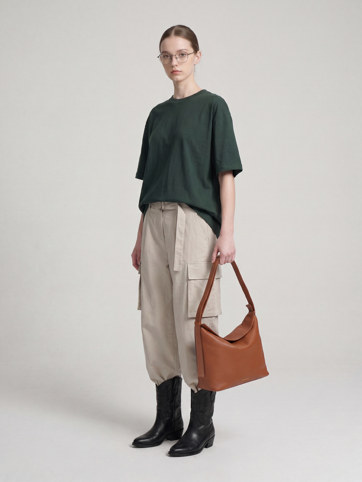 Marroque Puffy Mag-Zip Hobo Leather Bag in Berrywood.