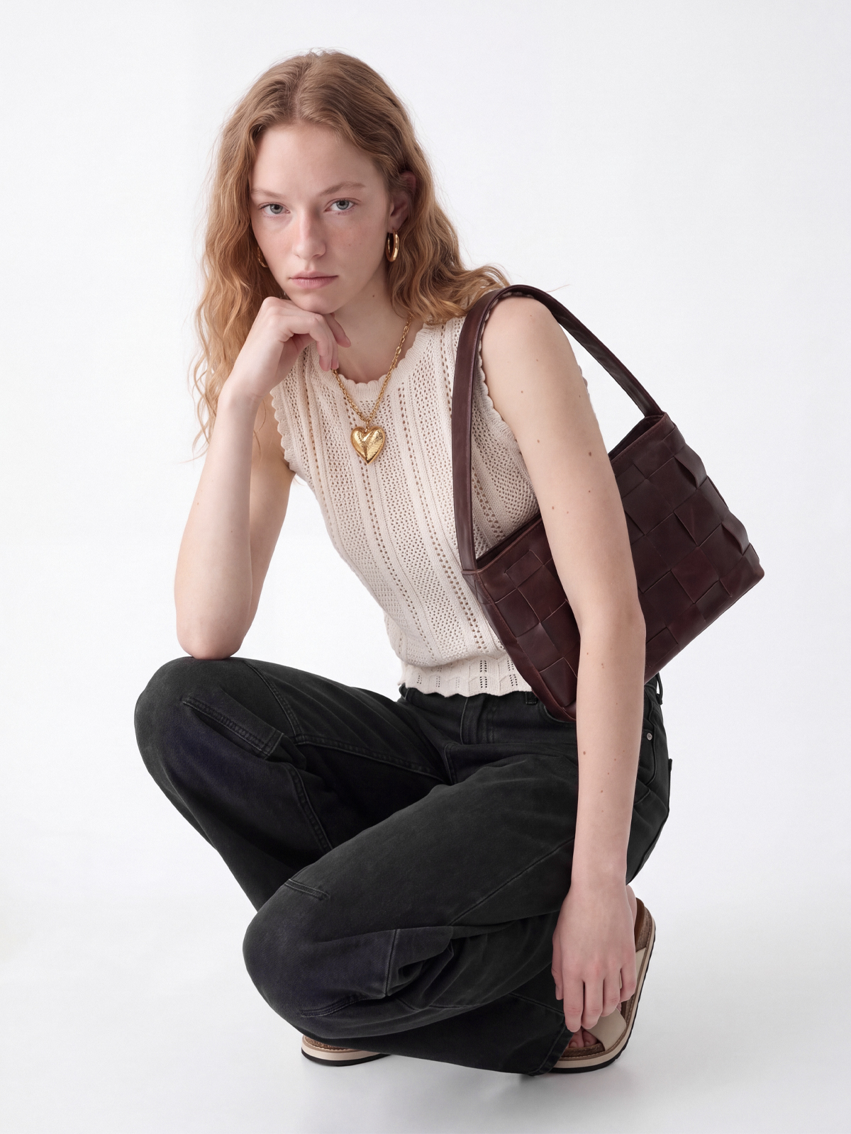 milo-woven-leather shoulderbag-product-antiqueredbrown
