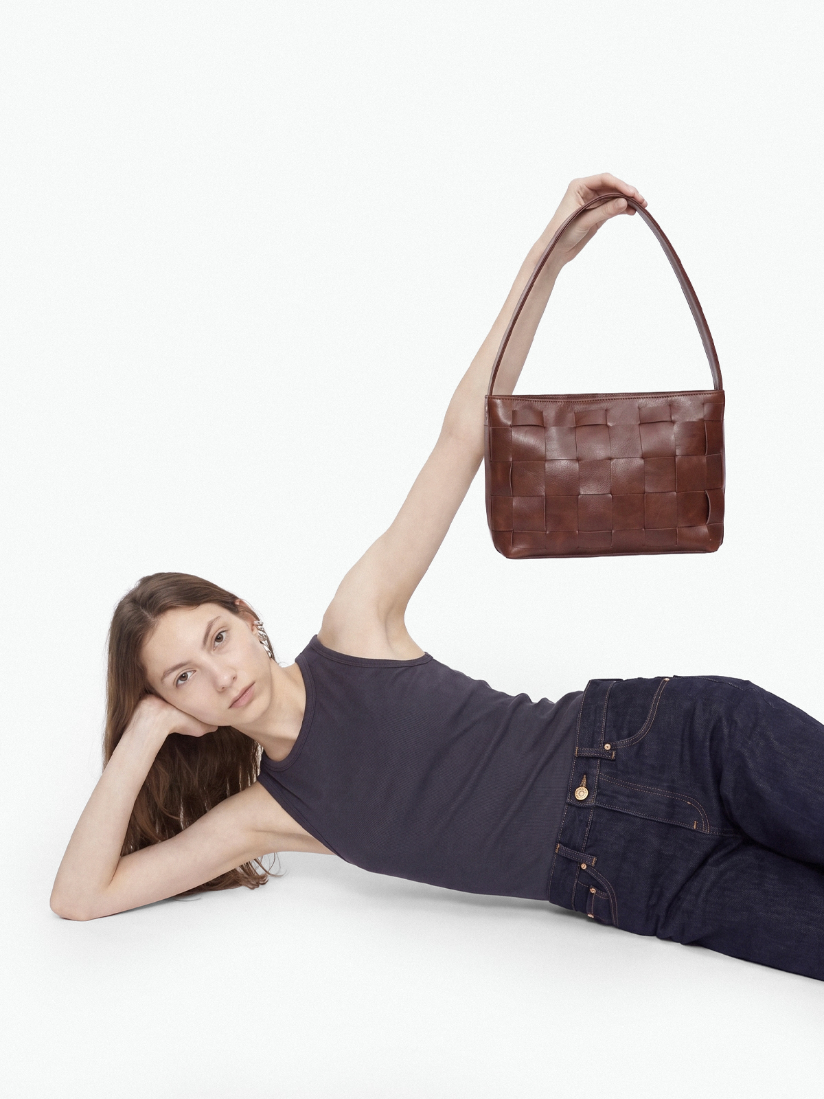 Marroque-milo-woven-leather-shoulderbag-product-antiquewarmbrown
