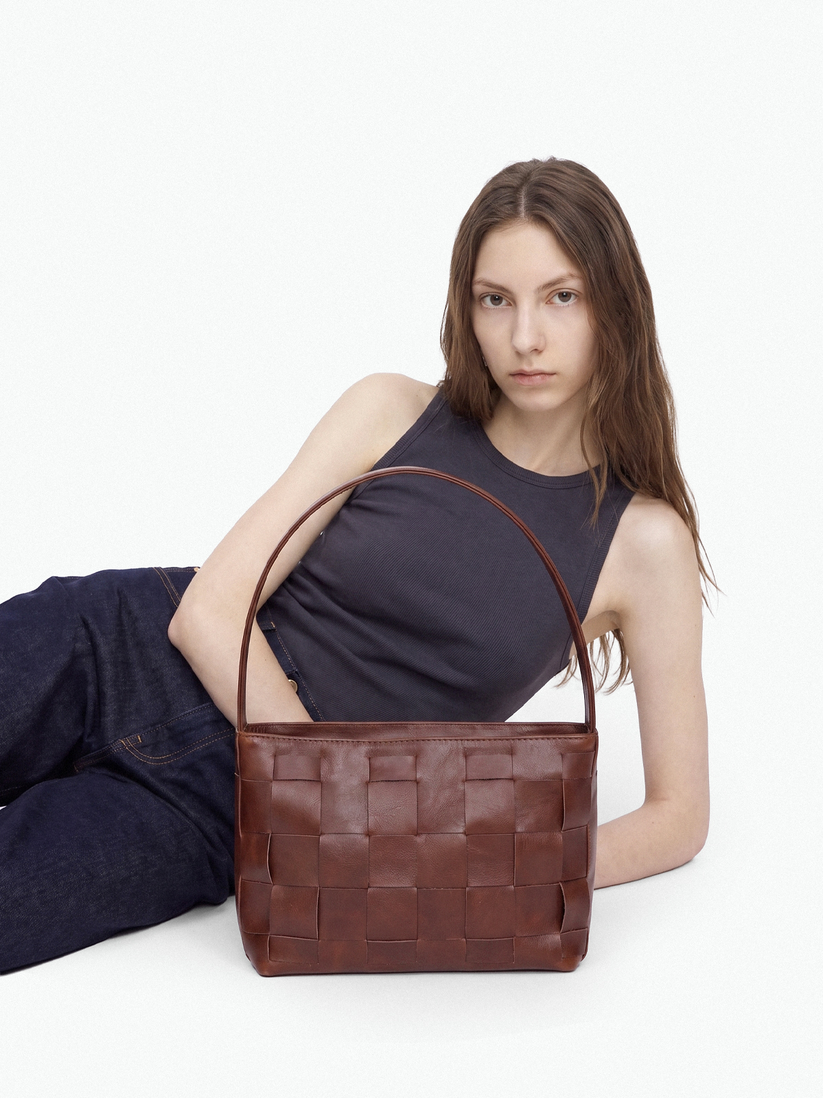 Marroque-milo-woven-leather-shoulderbag-product-antiquewarmbrown